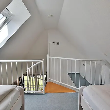 Am Rosenhain 9 Am Rosenhain 9 4